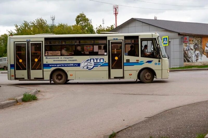 Автобусы Каменск-Уральский. Каменск-Уральский 14 автобус. Новые автобусы Каменск Уральский. Автобусный парк Каменска Уральского.