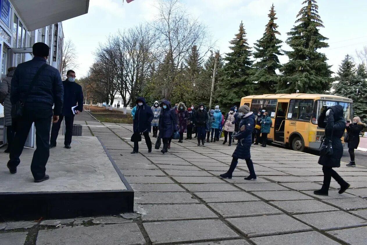 Катериновка Украина. Первомайск эвакуация в ЛНР. Катериновка Луганская область ситуация сегодня. Катериновка Луганская область сегодня фото.