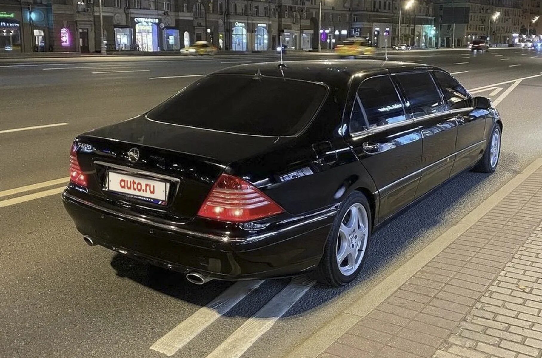 Mercedes-Benz s600 Pullman Жириновского. Мерседес w220 Пульман. Мерседес Пульман 2002. Mercedes-Benz s-class w220 Pullman.