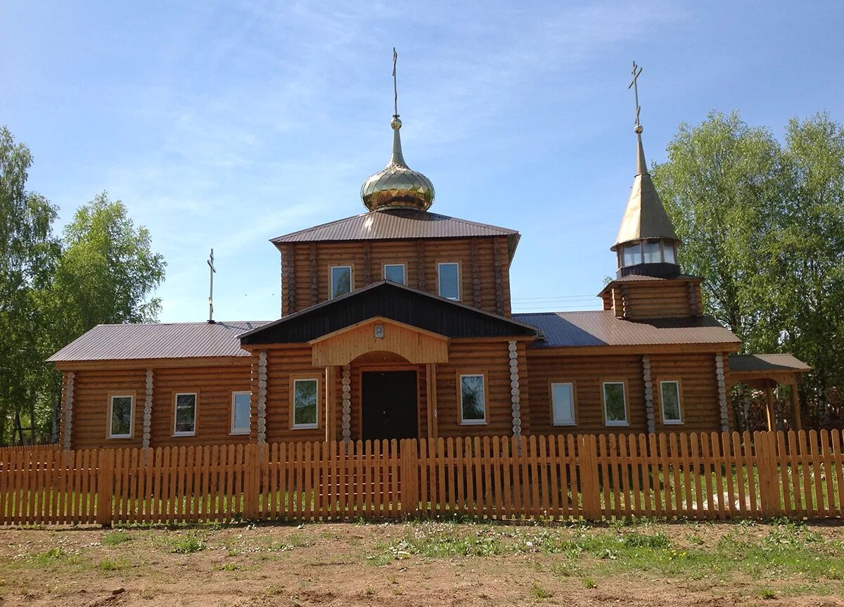 Церковь Гайны. Гайны Пермский край. Посёлок Гайны Пермский край. Пермский край Гайны храм.