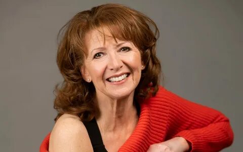 Maria chats to Bonnie Langford. 
