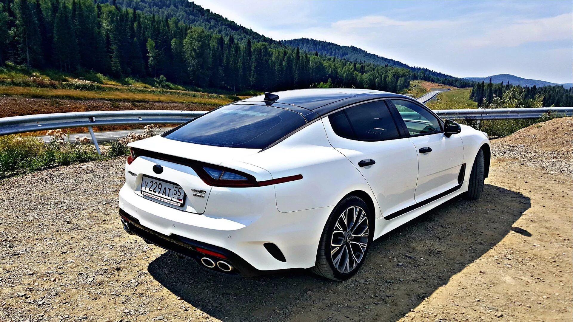 Kia Stinger gt line. Киа Стингер белая. Kia Stinger 2018 белый. Kia Stinger белая. Киа джи лайн