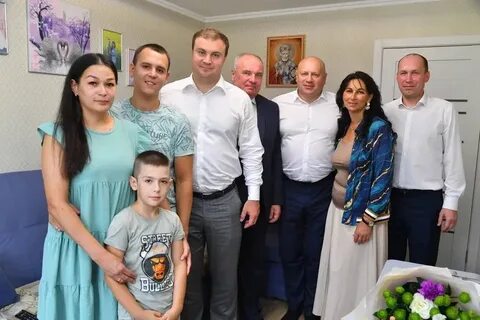 Семья виталия хоценко