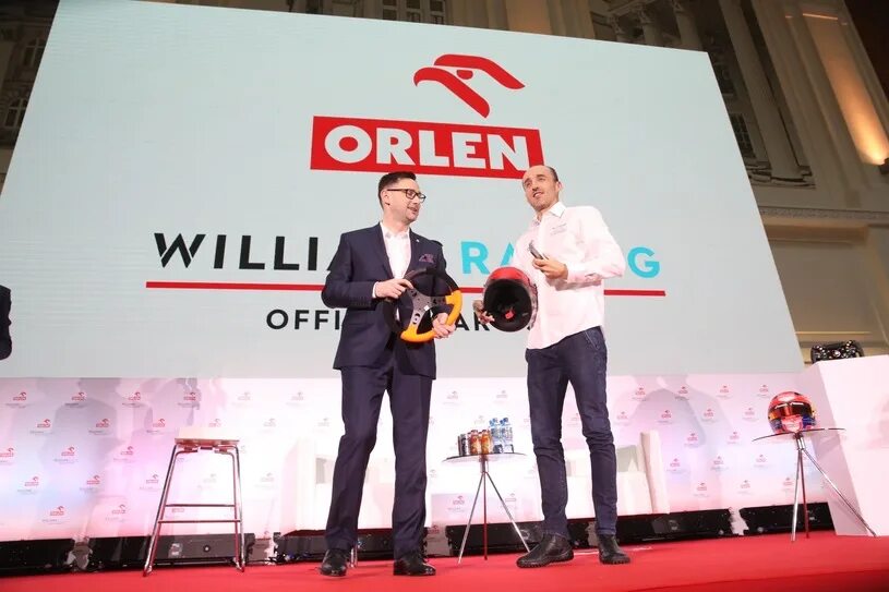 Большие спонсоры. Orlen Даниель Обайтек. Orlen investment.