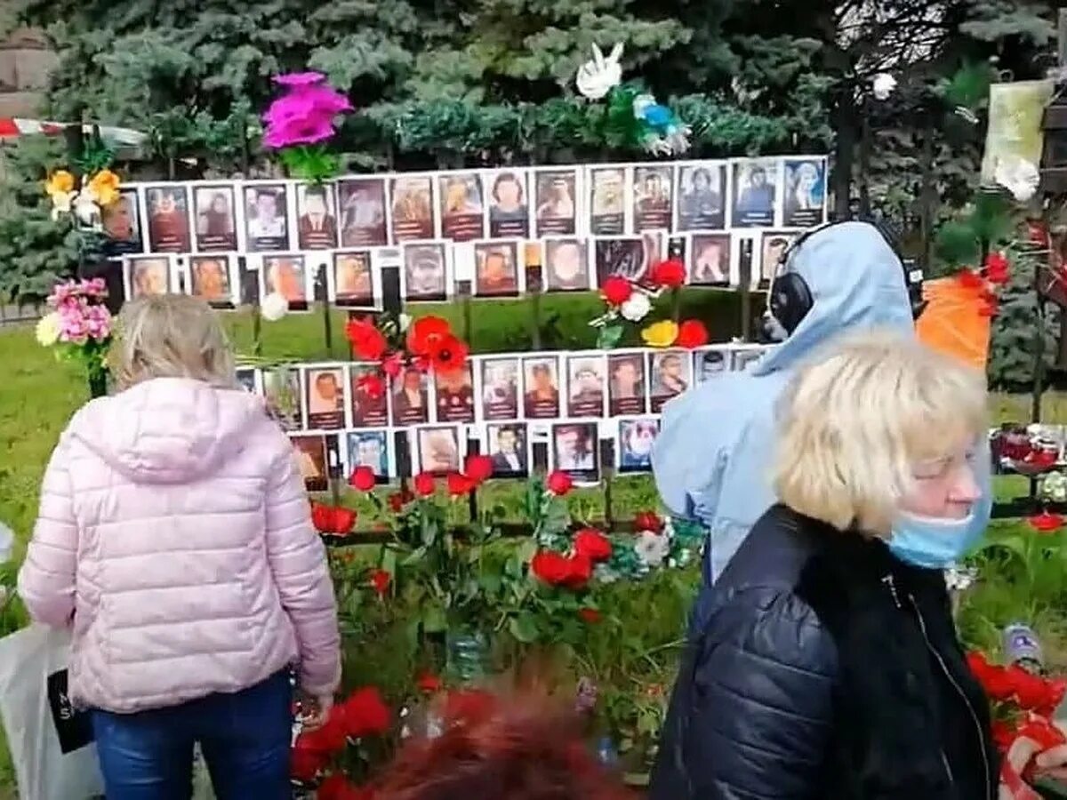 События 2 мая в одессе доме профсоюзов. Одесса дом профсоюзов 2 мая 2014. одесса 2 мая дом профсоюзов. одесса дом профсоюзов трагедия.