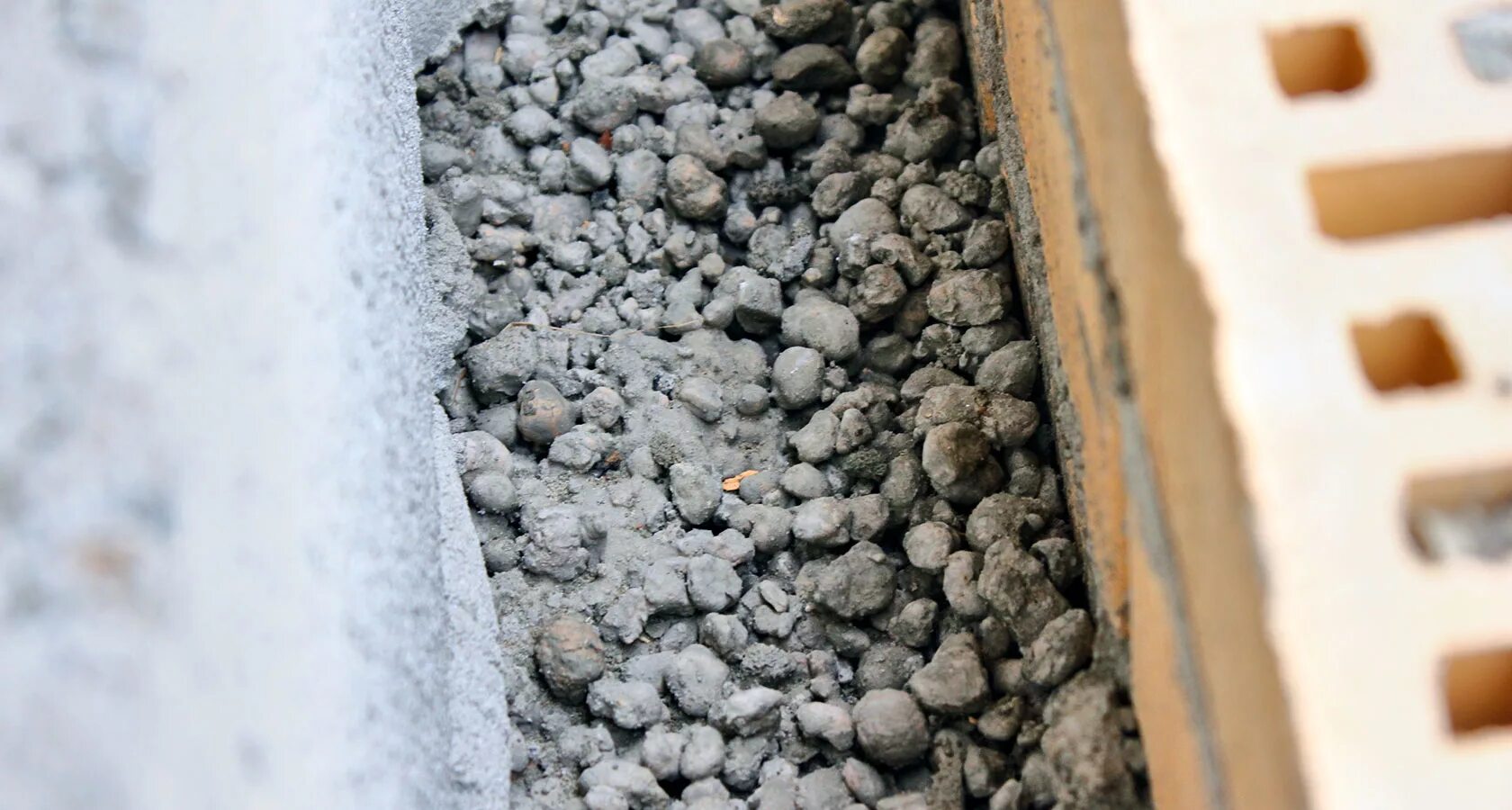 Керамзит стяжка рубероид. Цемент утепляет. Опилки с цементом блоки. Цемент утепляет. Полистиролбетон м200.