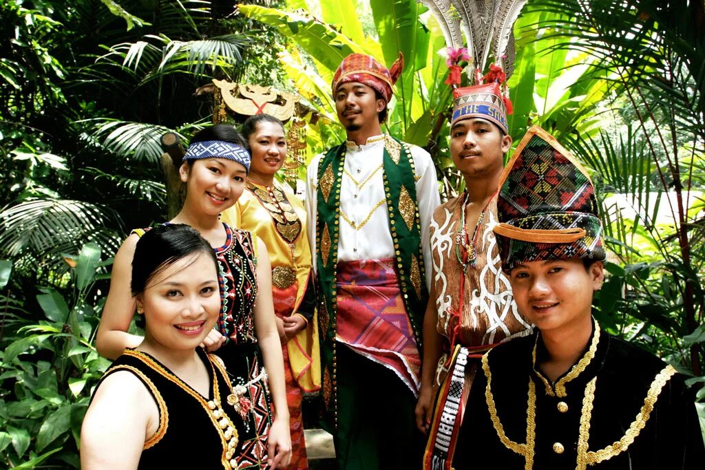 Народ азии 6. Юго-Восточная Азия малайцы. Таиланд малайцы. Малайцы народы Юго-Восточной Азии. Малайцы и Тайцы.