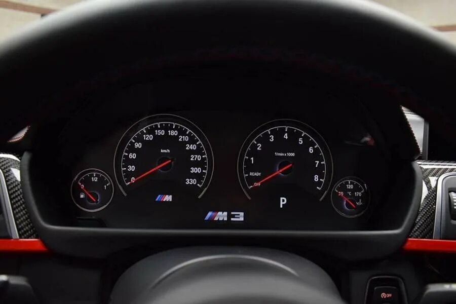 Бмв м5 разгон до 100. Приборка bmw m3. приборка бмв м5. спидометр bmw f10 m5. приборная панель bmw m3 f80.