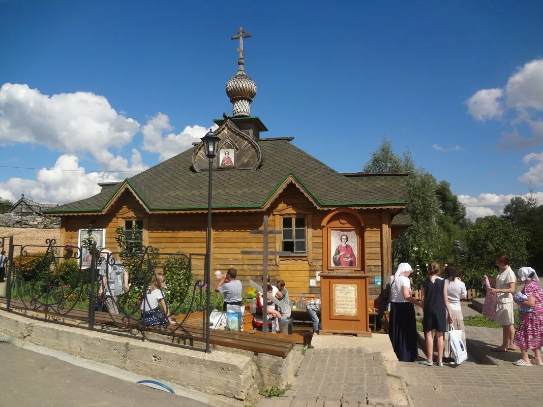 Подслушано дивеево в контакте. Дивеево источник Троицы. Дивеево Родники. Дивеево святые источники.