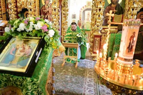 Расписание богослужений подворья