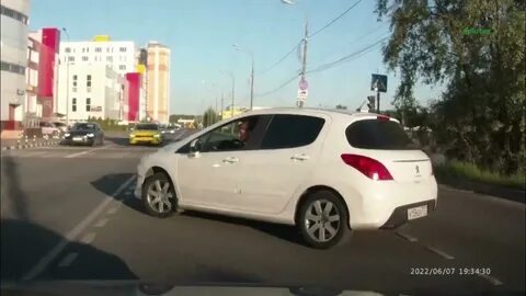 Оба уехали с места дтп