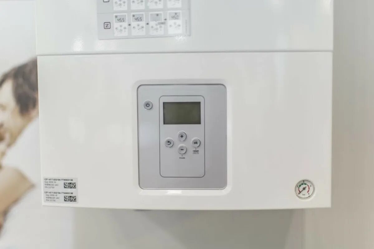 Котел Bosch gaz 6000. Котёл газовый бош ГАЗ 6000. Котел газовый Bosch wbn6000-12c RN s5700. Котел газовый WBN 6000-18 C RN s5700 Bosch.