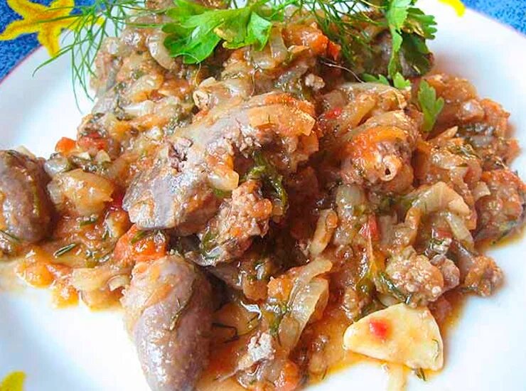 Жареные куриные потрошки. Как приготовить куриные потроха. Куриный порошок. Куриные потрошки в сметанном соусе. Тушеный кролик.