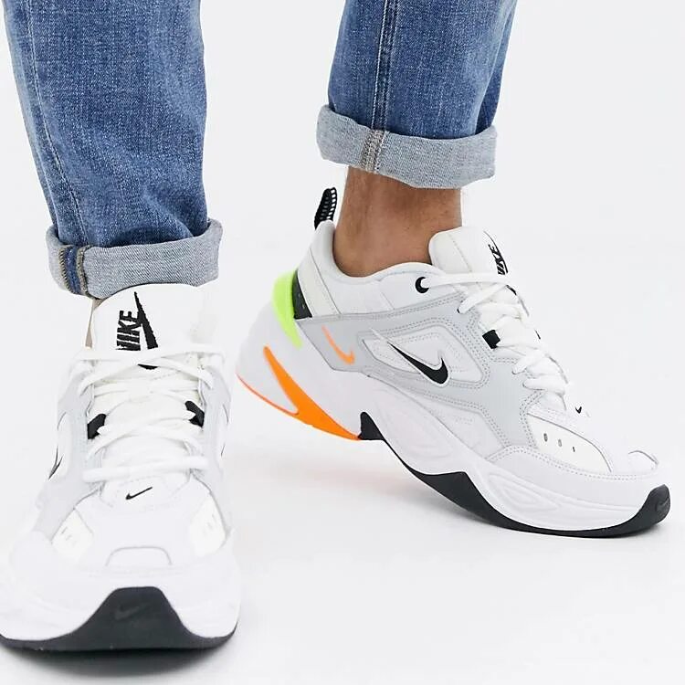 Массивные кроссовки мужские. Nike m2k белые. Кроссовки найк Текно. Nike m2k Tekno. Nike White m2k Tekno Trainers.