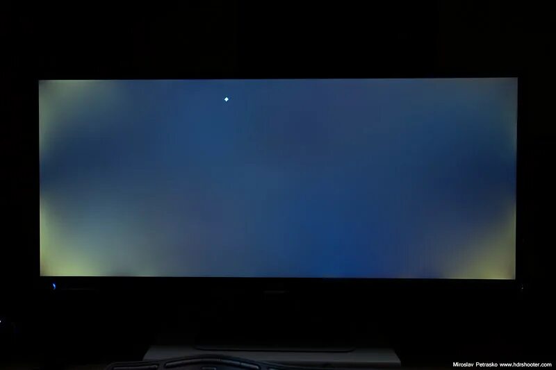 Телевизор Samsung засветка экрана. Засветка монитора. Монитор засветка матрицы. Засветка матрицы телевизора. Черный экран телевизора как убрать