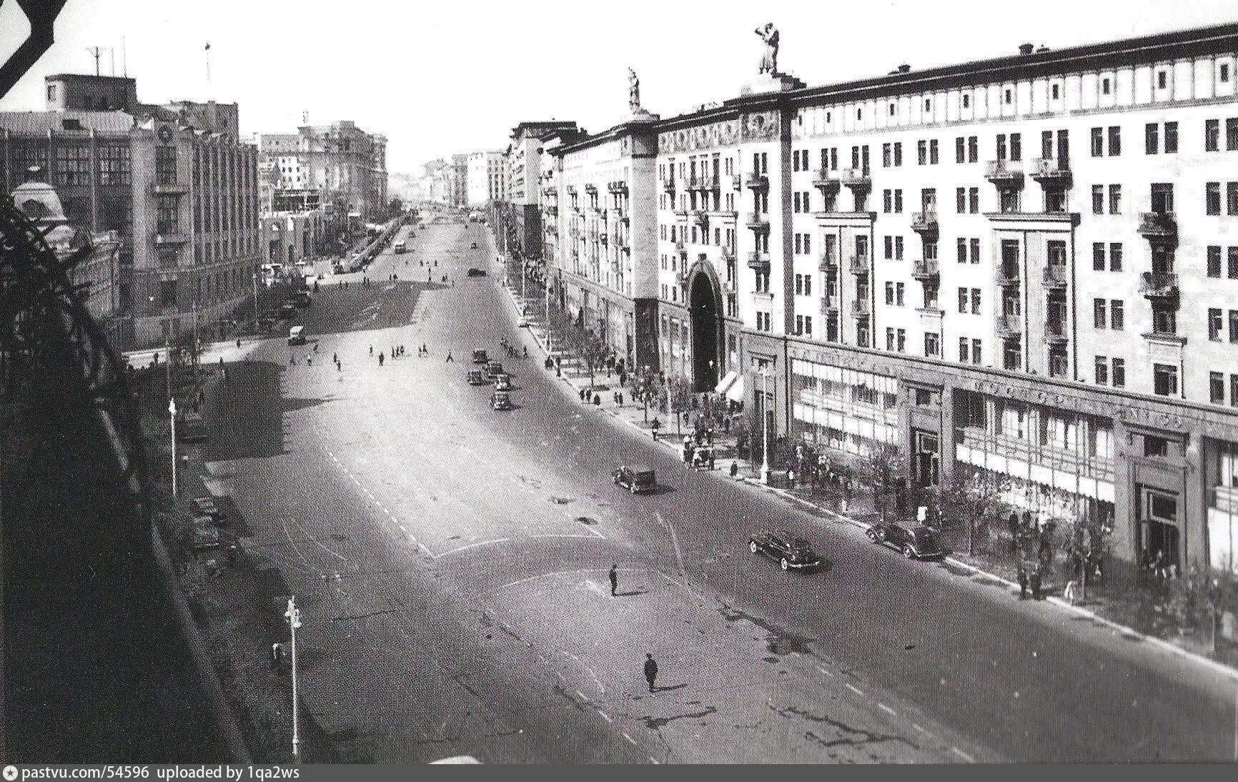 Образование улицы горького. Улица Горького (Тверская) Москвы 1939. Москва улицы Тверская Горького. Тверская улица 1941 год. Улица Горького 1935 г..