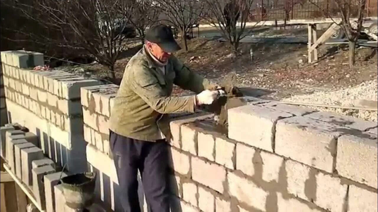 Как класть блоки на раствор