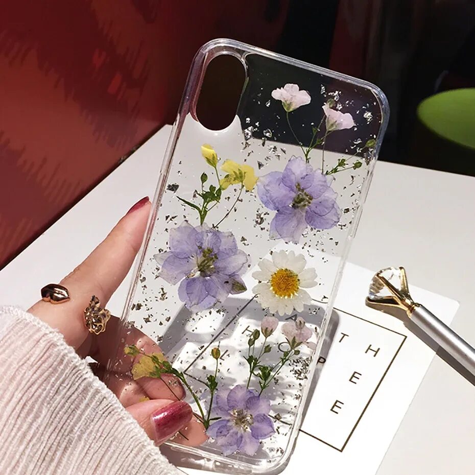 Модные чехлы для девочек. Эстетичные чехлы на телефон. Чехол для iphone xs max. Чехол для телефона. Красивые чехлы для телефона эстетика.