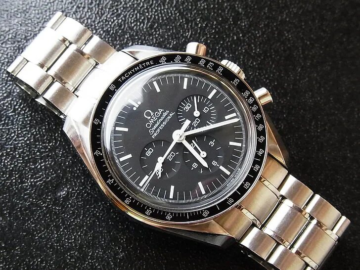 Часы омега женские золотые. Часы омега кварцевые мужские. Omega seamaster planet ocean chronograph 600m. Омега кварц часы 1991. Кварцевые часы омега.
