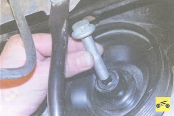 Замена ремня, ролика ГРМ и помпы на Renault Kangoo 2 1.5 dCi своими руками