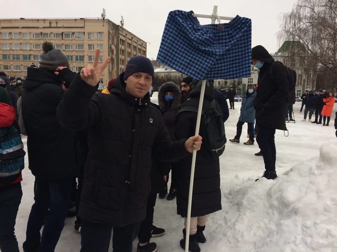 Хлопки в орле сегодня. Митинг в Орле. Протесты в Орле. Митинг Навального в Орле. Митинги в Орле сейчас.