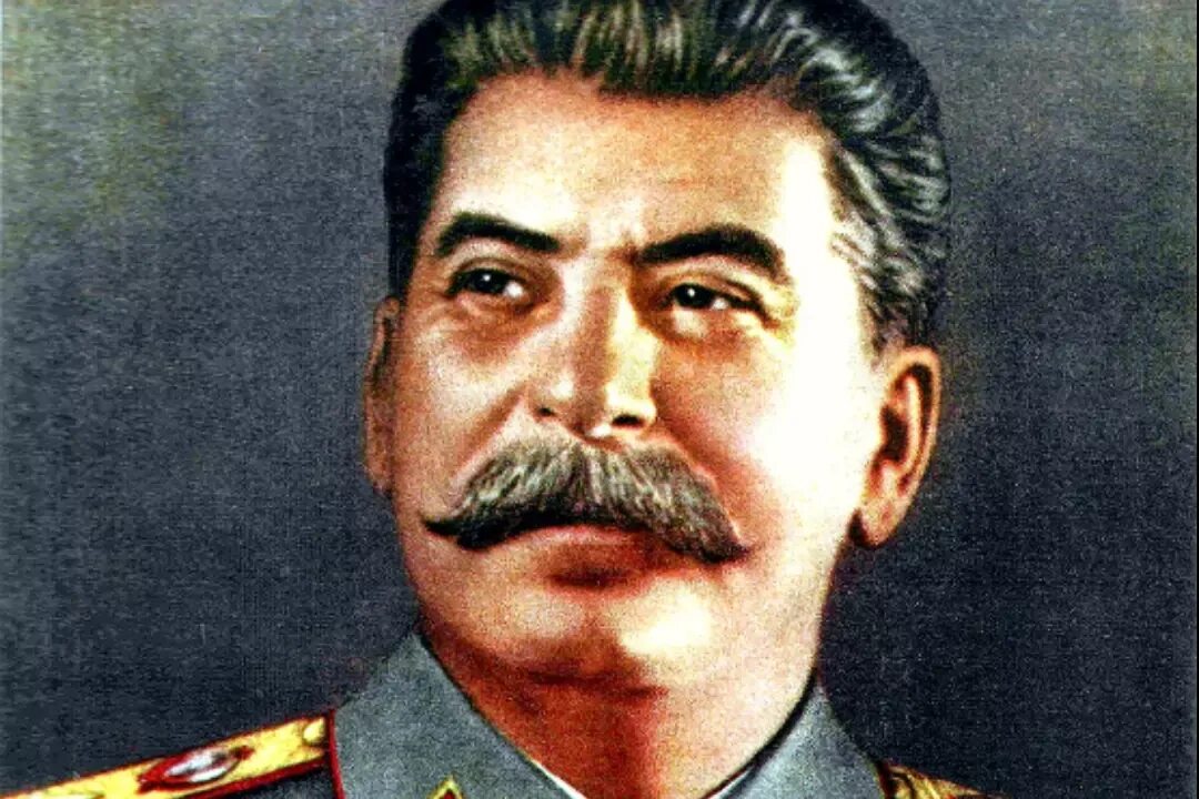 Сталин иосиф виссарионович расстрелять. Сталин иосиф виссарионович. Сталин иосиф виссарионович фото. Глаз сталина. Иосиф сталин портрет.