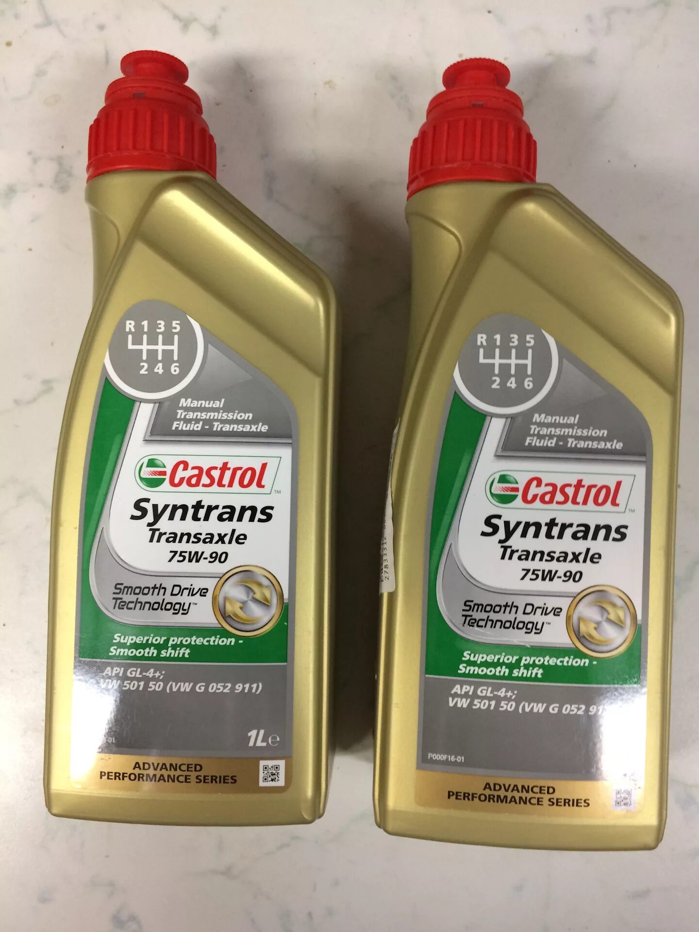 Масло в коробку механика Шкода Фабия 1. 1557c3 Castrol. Castrol 75w90. Масло в фабию 1.4