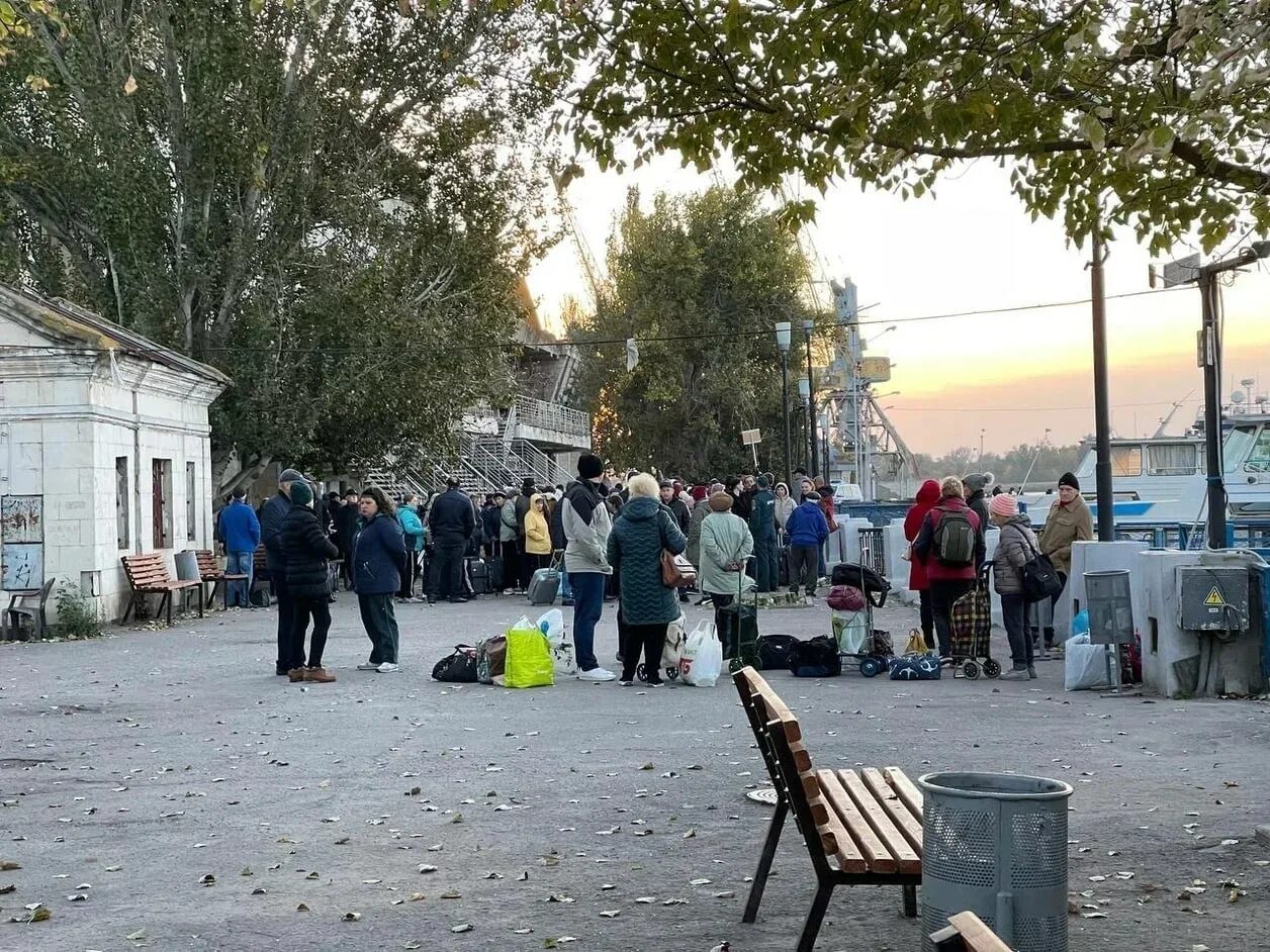 Что сейчас происходит херсоне сегодня. Херсон сейчас. жители херсона. жители херсона, крым. город херсон сейчас.