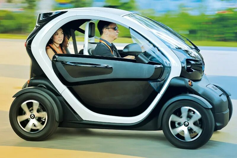 Есть ли двухместные. Электрокар Renault Twizy. Renault Twizy 2019. Двухместный Рено Twizy. Renault Twizy Sport f1.