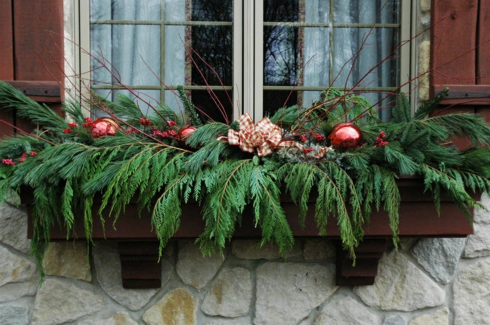 Новогодний декор из еловых веток Mehr als 90 verblüffende Weihnachtsdeko Ideen! Deko weihnachten, Weihnachten dek