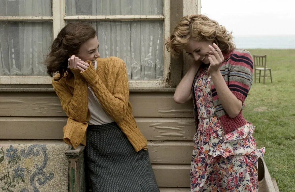 запретная любовь фильм сиенна миллер. запретная любовь кадры. запретная любовь кадры. запретная любовь фильм 2008. запретная любовь фильм с кирой найтли.