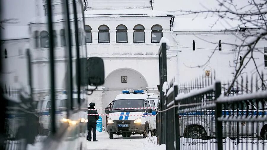 Взрыв в женском монастыре в Серпухове. Взрыв в православной гимназии в Серпухове. Взрыв в православной гимназии 2021. Струженков из суда. Суд 31 декабря