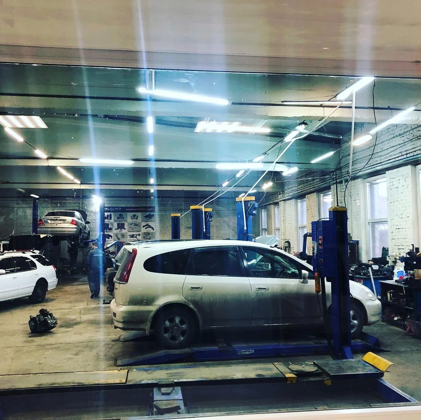 Валы в автосервисе. Автосервис ижевск. Автомастерская 10. Автосервис 4 колеса ижевск. Автомастерская 10.