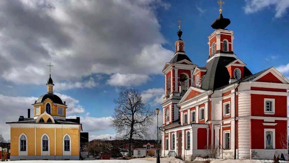 Храм Казанской Божьей матери в Пучково. Храме Казанской иконы Божией матери в Пучково (Москва). Храм Пучково Троицк. Храм Казанской иконы в Пучково