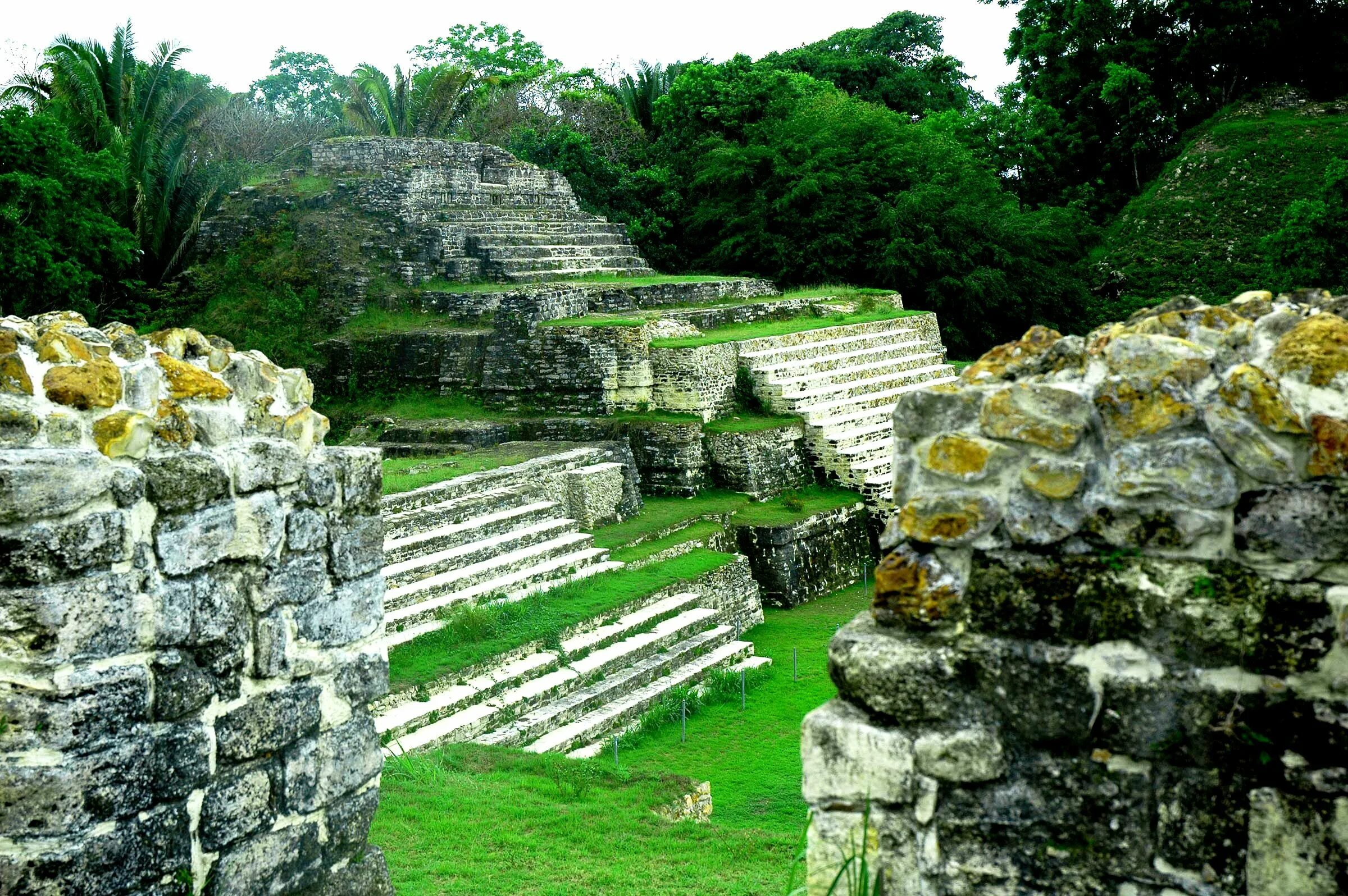 Город индейцев майя копан материк