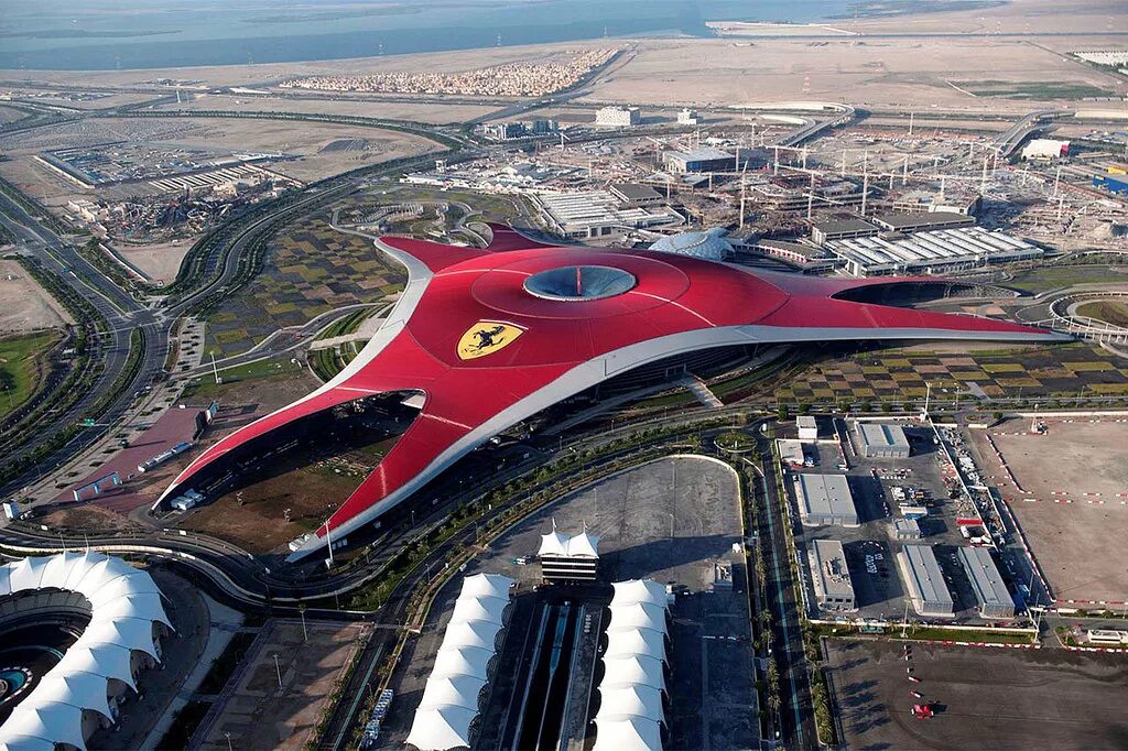 Феррари парк Абу Даби. Парк развлечений Ferrari World (остров яс, Абу-Даби). Феррари парк Абу Даби аттракционы. Яс в Абу-Даби парк Феррари.