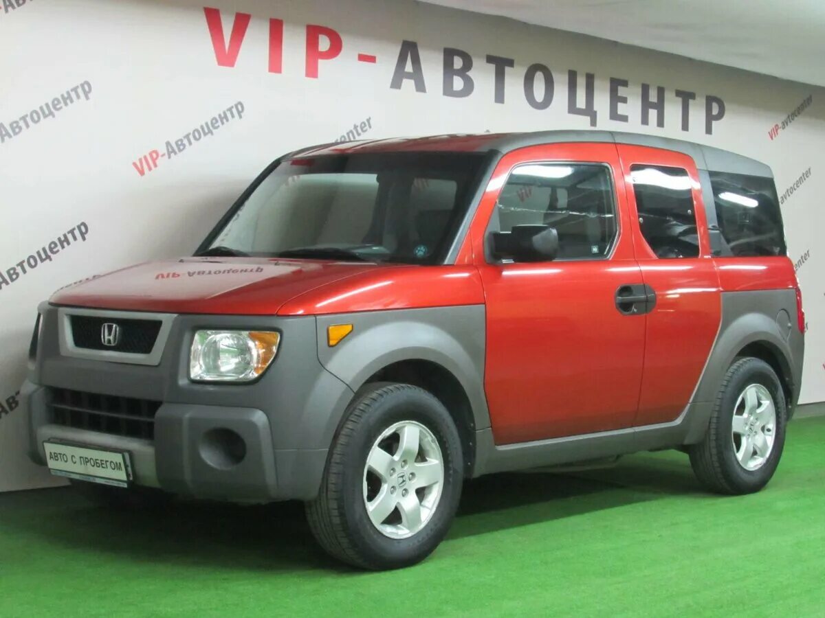 Хонда элемент с пробегом. Honda element 2005. Хонда элемент 2005 красный. Honda element 2.4 at. Хонда элемент 2005 года.