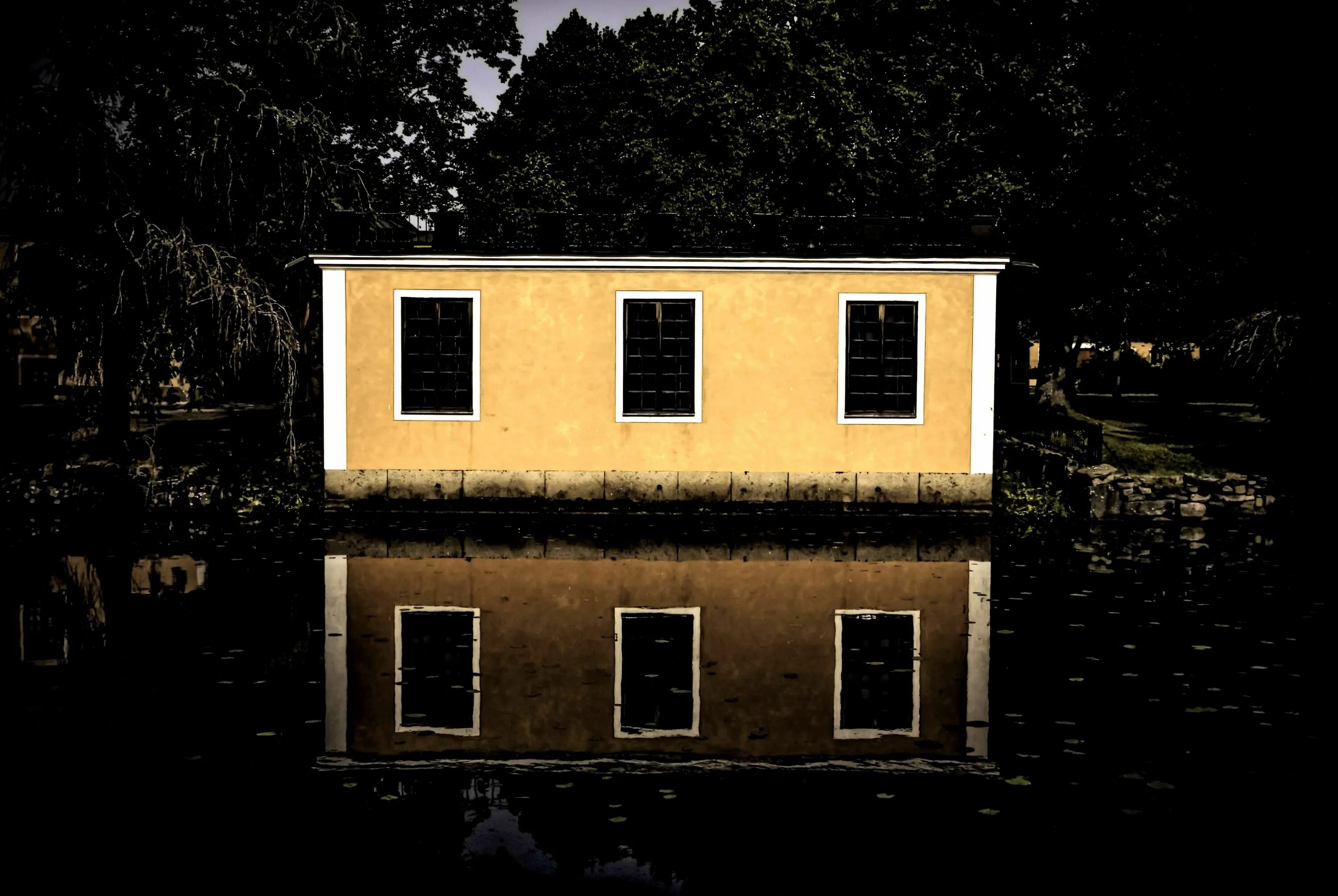 Reflection property