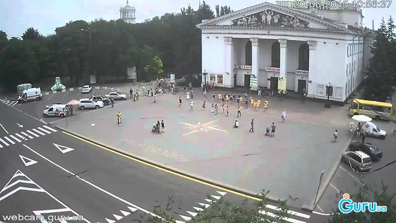 Площадь мариуполя км2. Мариуполь греческая площадь. мариуполь площадь свободы. мариуполь центральная площадь. мариуполь главная площадь.