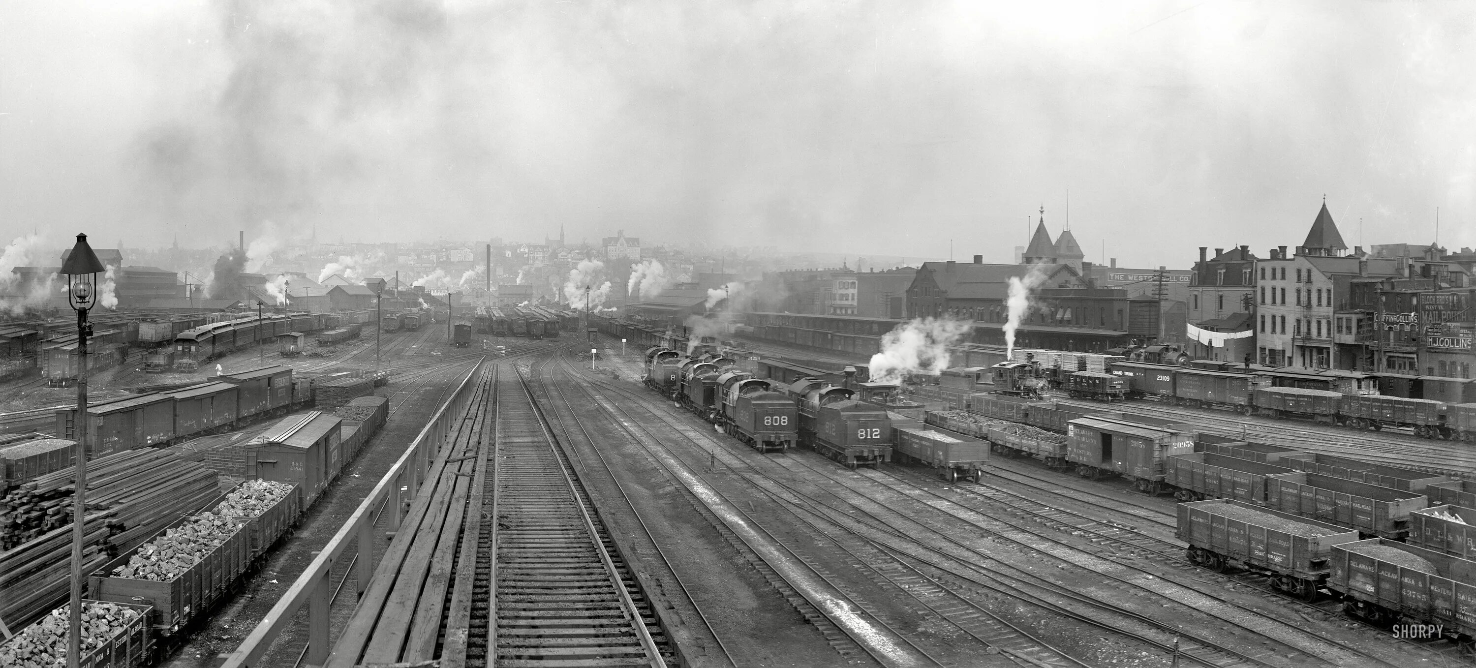 В начале 1870 годов. Железные дороги США 1900. ЖД США 19 век. Железные дороги в США 1870. Железнодорожная станция Америка 19 век вокзал.