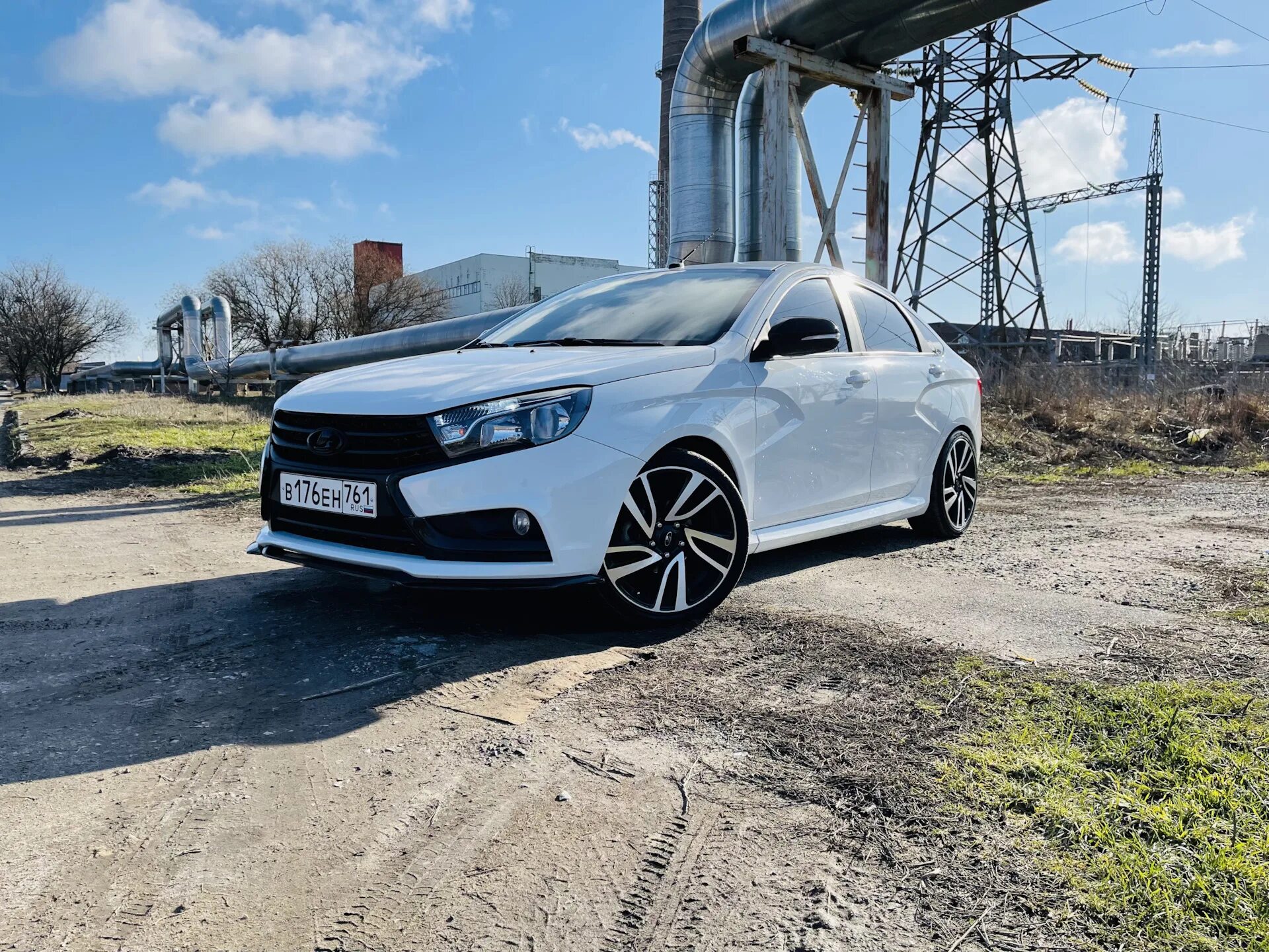 Накладки на пороги XMUG Lada Vesta - MLX-STUDIO Автомобильный Стайлинг и Тюнинг!