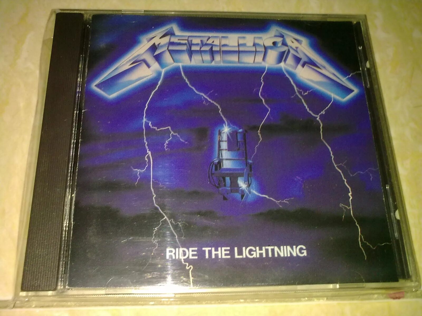 Metallica 1984 ride the lightning. Ride the lightning remastered metallica. Ride the lightning metallica треки. Ride the lightning metallica треки. Metallica - ride the lightning.