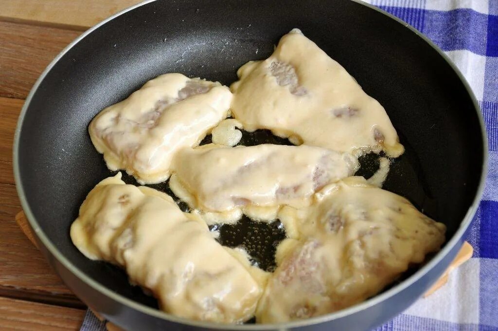 Как вкусно приготовить молоки лососевых. Молоки в кляре на сковороде. молоки лососевых в духовке. молоки лососевые в кляре. молоки горбуши жареные на сковороде.