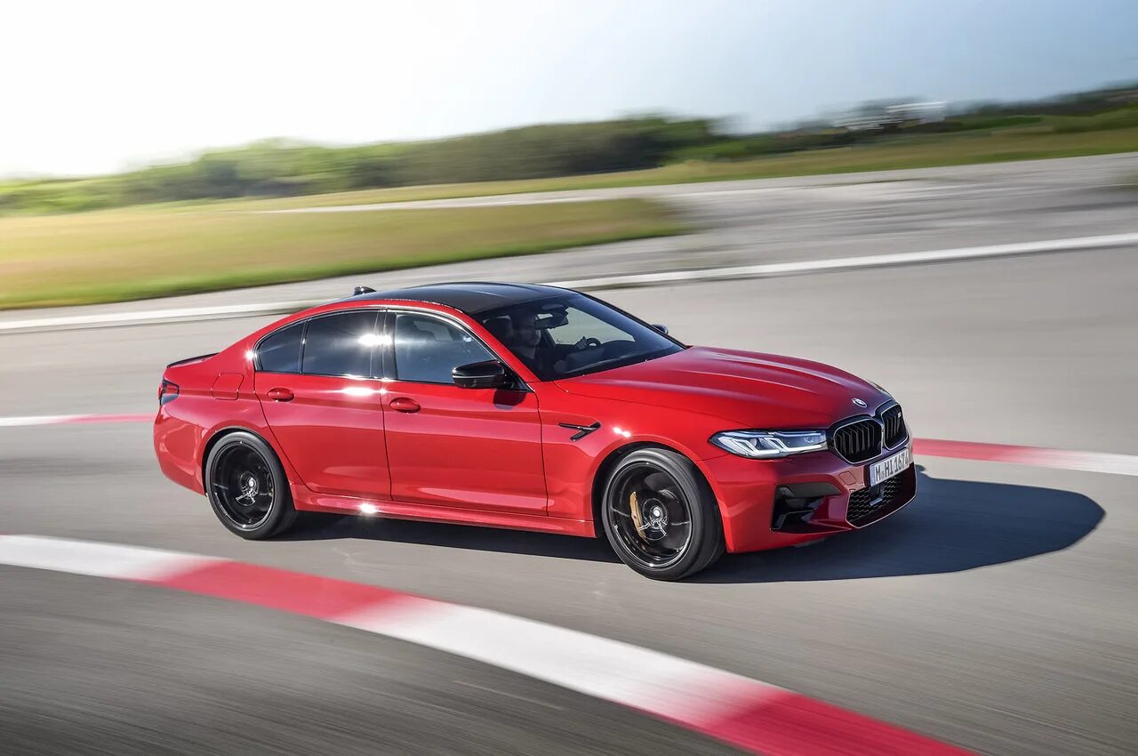 Bmw m 2021. BMW m5 CS. BMW m5 f90 CS. БМВ m5 Competition. BMW m5 Competition 2020.