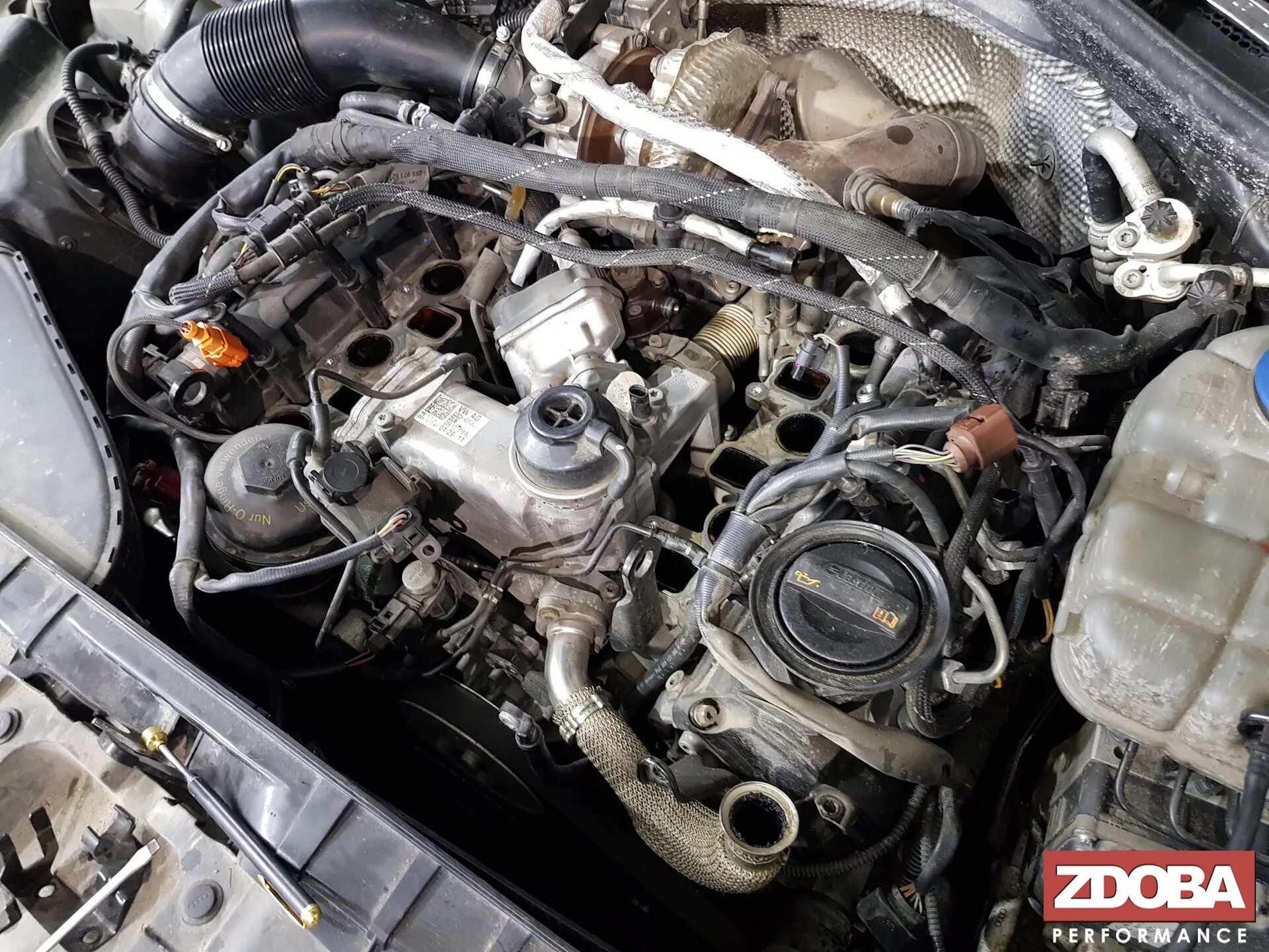 3.0 crca. Crca 3.0 tdi. егр ауди 3.0 дизель. 3.0 tdi егр touareg 2. мотор crca 3.0 tdi.