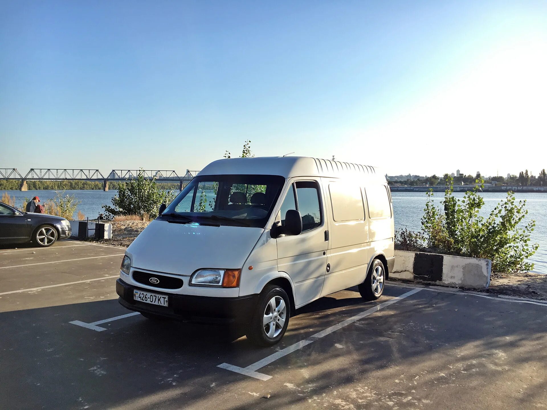 Ford Transit 5. Форд Транзит 5 поколения. Ford Transit 5.5 тона. Форд Транзит 2 поколения.