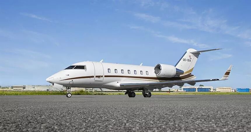 Bombardier 650. Challenger 650. Бизнес Джет Challenger 650. Частный самолет Bombardier Challenger 650.. Bombardier Challenger 650 разведчик.