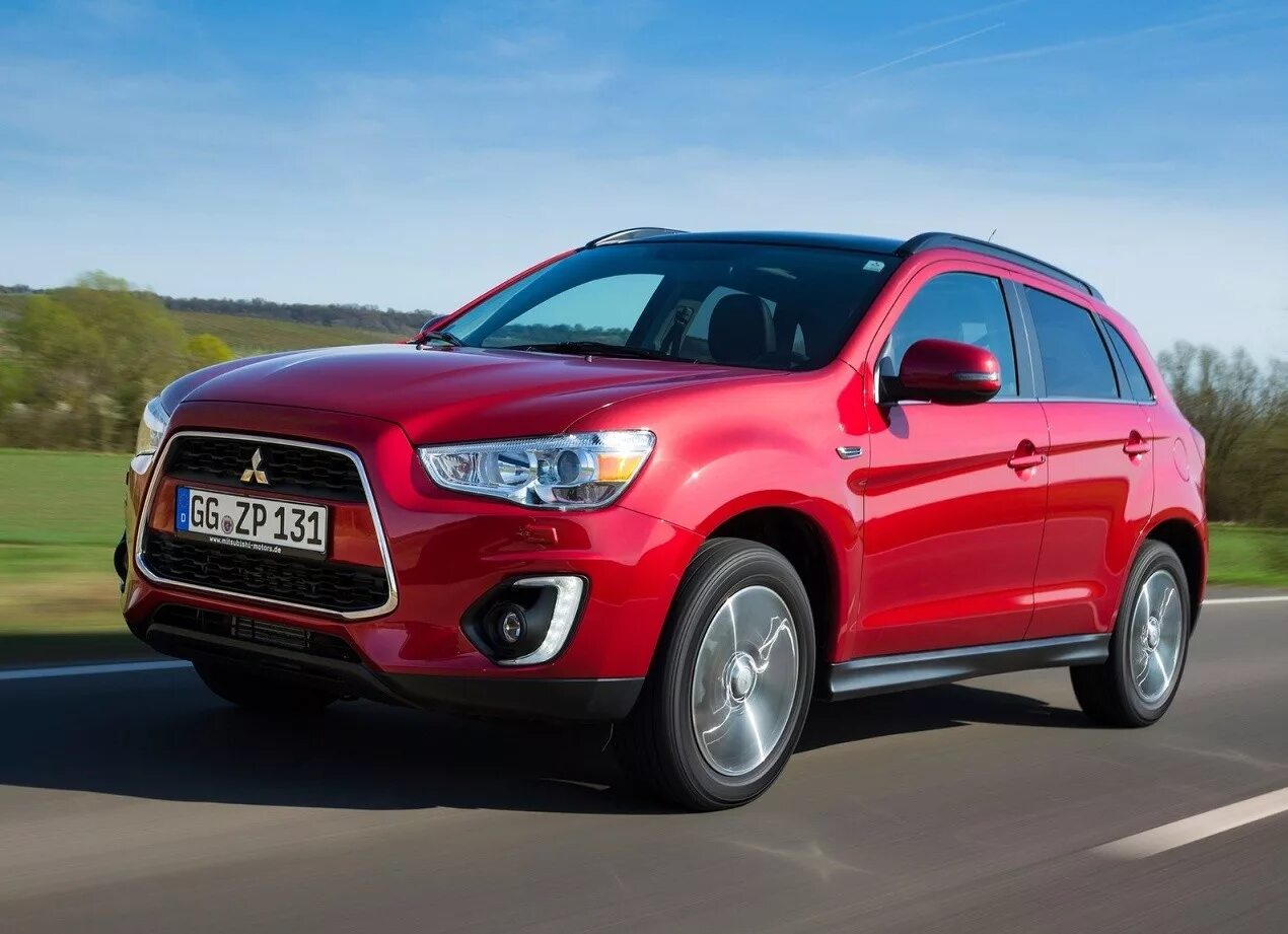 Авто ру кроссовер. Mitsubishi ESR. Mitsubishi ASX. Mitsubishi кроссовер ASX. Мицубиси паркетник АСХ.