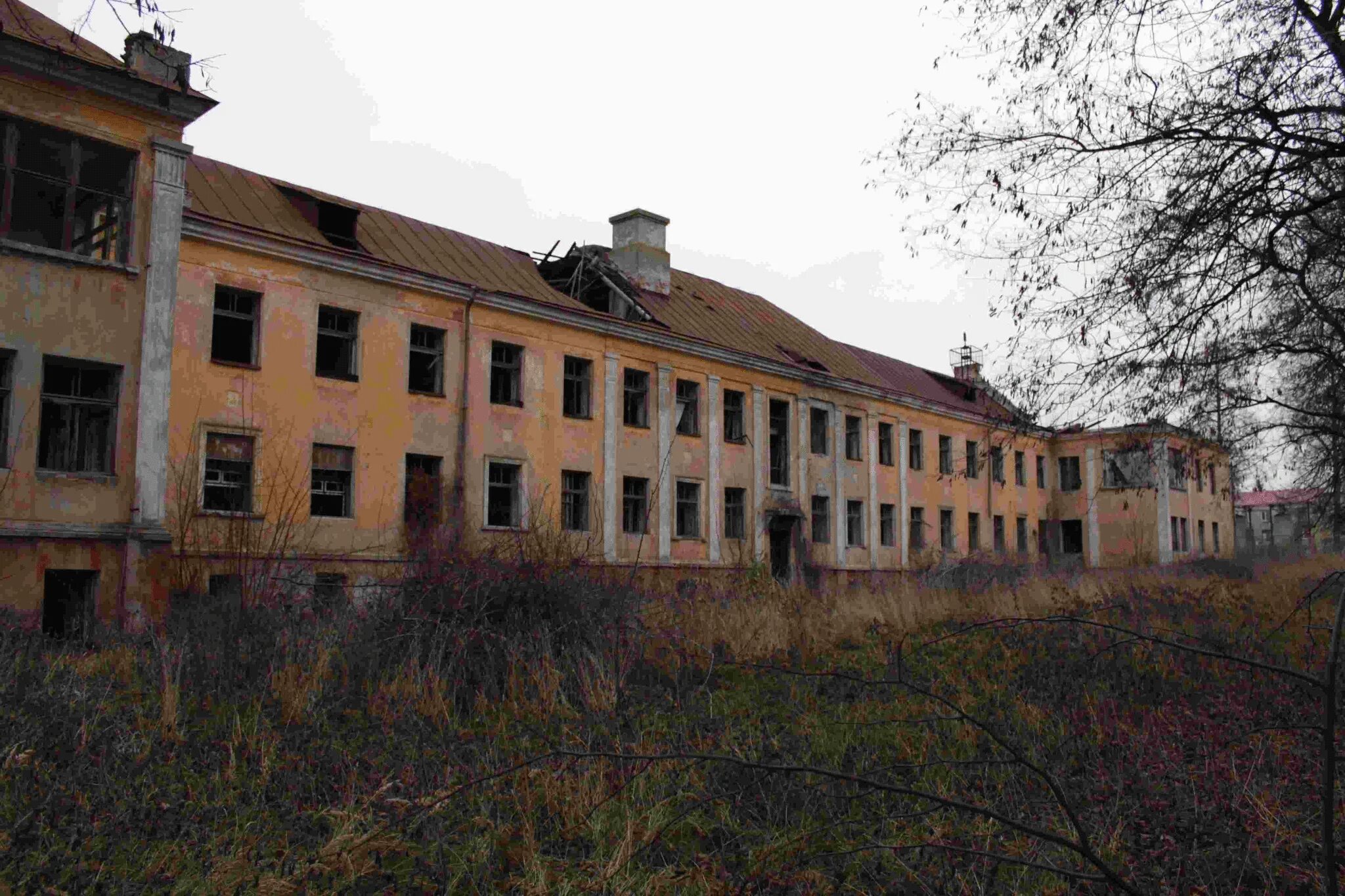 Старая больница беларусь. Заброшки гомель. Небольшой пивоваренный завод заброшенный. Заброшки гомель. Заброшки гомель.