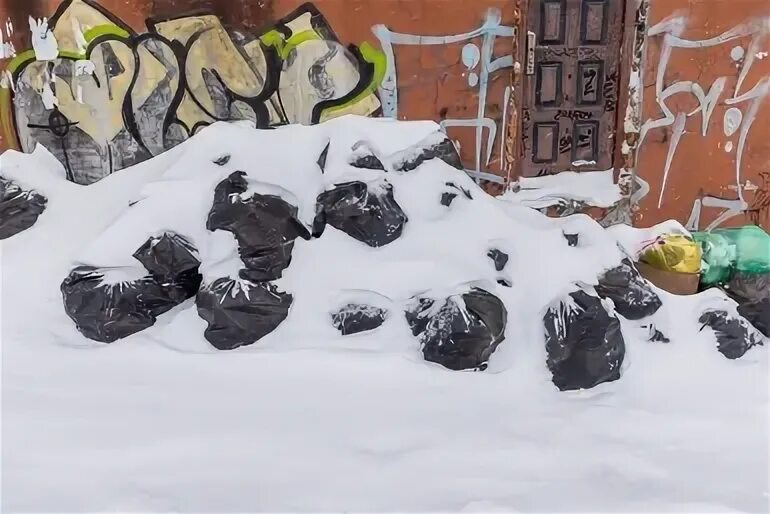 Зима вернулась в марте приколы. Снегопад во владивостоке. Владивосток засыпало. Владивосток засыпало. В балахте экскаваторщика засыпало.